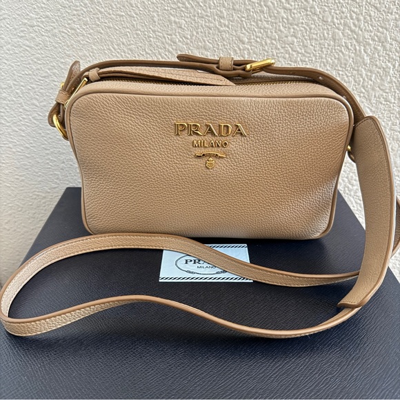 Prada Vitello Phenix Camera Bag Cammeo - Picture 1 of 11